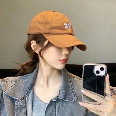纳菲的父亲海报