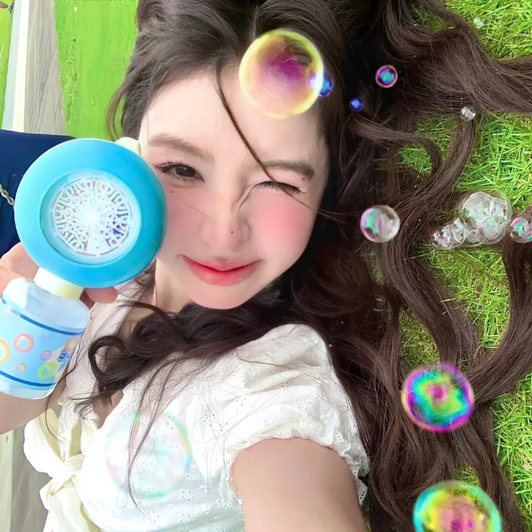 深渊幽灵海报